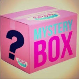 Girl mystery box 8-10